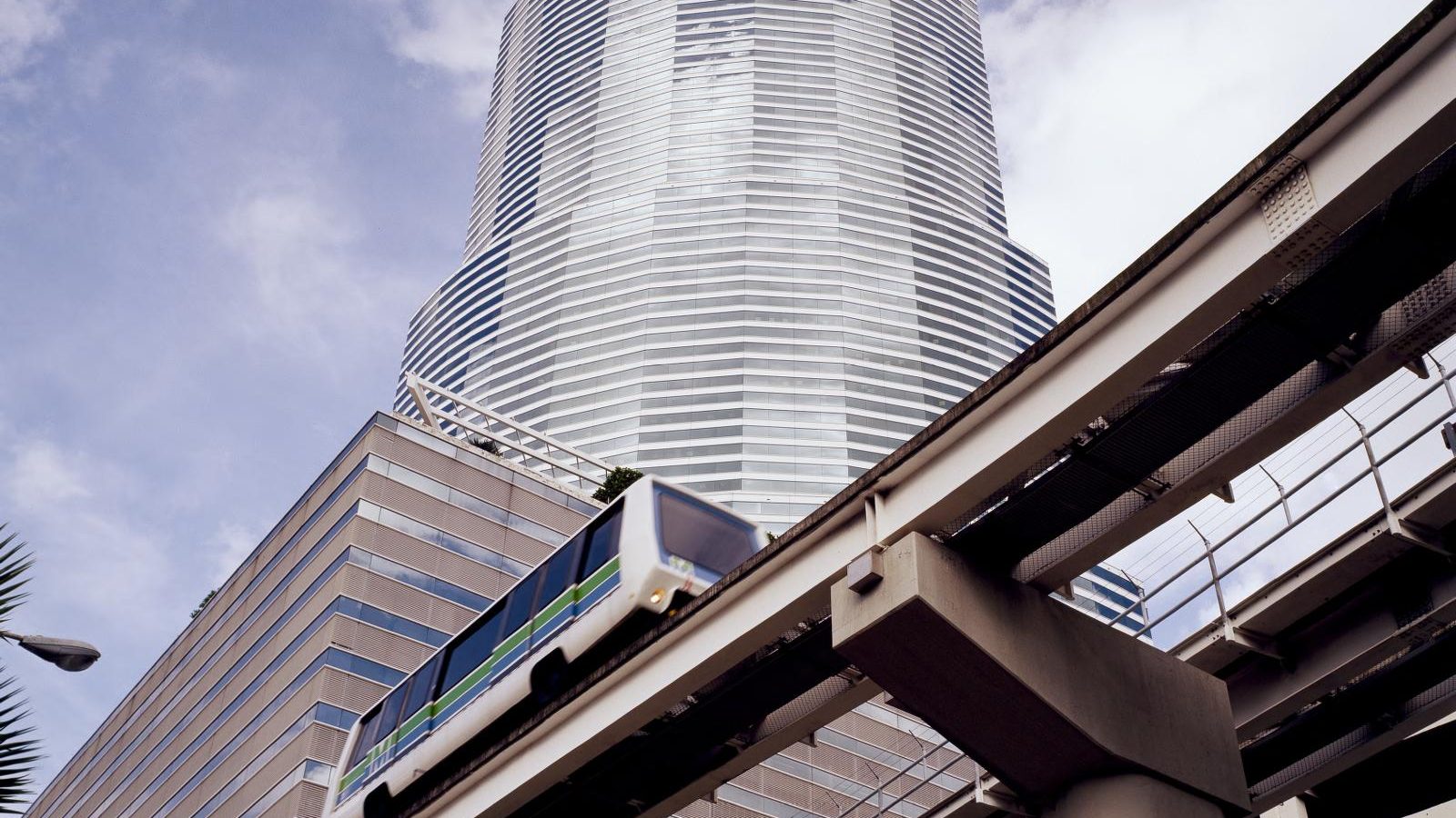 Live seminar in Miami, Florida with views of downtown skyline, port, and international business district